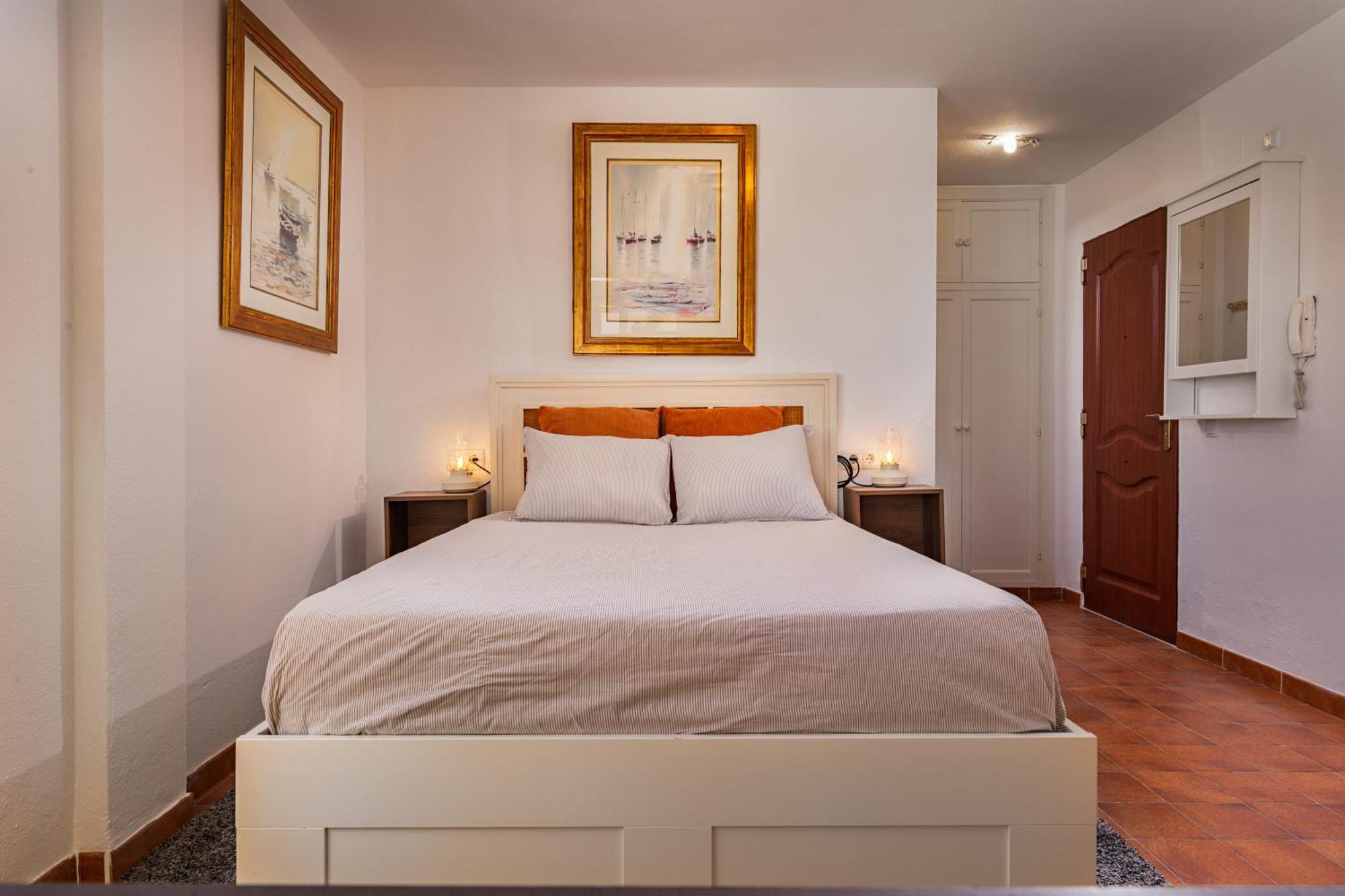 Duquesa Port Studio Apartment - Bright Sunlit Terrace Manilva Dış mekan fotoğraf